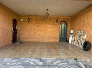 Casa de 4 quartos, Barueri · Sobrado à venda com 4 quartos em Jardim Iracema/aldeia, Barueri