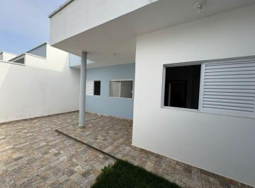 Casa de 2 quartos, Peruíbe · Casa no lado serra, com 2 quartos. Localizada em Peruíbe.