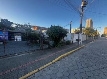 Casa de 3 quartos, Balneário Piçarras · Casa de 325 m² com 3 quartos à venda em Itacolomi