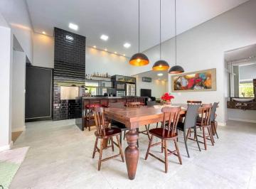Casa de 4 quartos, São Sebastião · Casa em Paúba 4 Quartos 5 Banheiros 4 Vagas