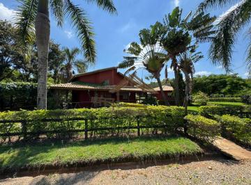 Casa de 3 quartos, Porangaba · Chácara à venda no Residencial Fazenda Victoria, 3 dormitórios, 2.150 m² de terreno