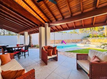 Rural de 3 quartos, Nova Odessa · Chácara à venda com suíte, piscina e 1000m² de terreno na cidade de Nova Odessa