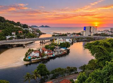 Casa · 565m² · 5 Quartos · 4 Vagas · Mansão com vista espetacular para o Mar e Pedra da Gávea