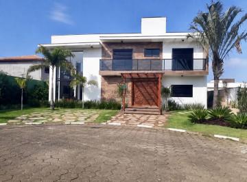 h26n0ri2ytk2mzdhnzdimdi2_md · Casa de Alto Padrão com 5 Suítes e Piscina – Bougainvillee