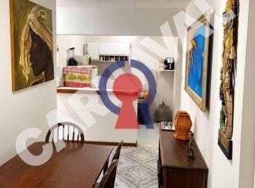 Apartamento · 52m² · 2 Quartos · LOCAÇÃO | Apartamento, com 2 dormitórios em Barra, Salvador