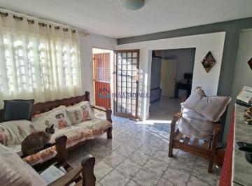 Casa · 377m² · 9 Quartos · Casa à venda de 377m² de área construída.