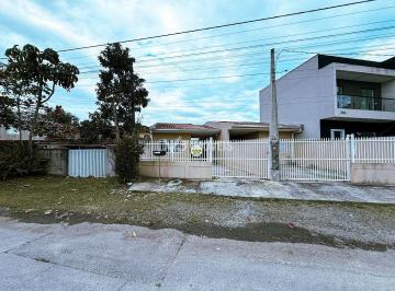 Casa · 70m² · 3 Quartos · 2 Vagas · Casa com 03 dormitórios sendo 01 suíte apenas 500m do mar.