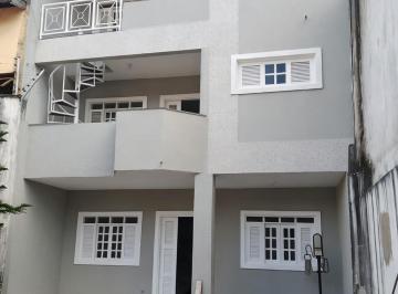 Casa · 155m² · 5 Quartos · 4 Vagas · Casa triplex próximo a igreja da Glória na cidade dos funcionários