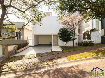 l4829a.jpg · Casa em condomínio fechado para locação, com 3 suítes, 4 vagas de garagem e piscina no condomínio re