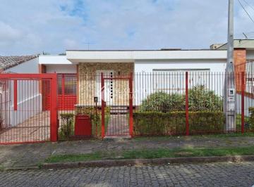 Casa · 186m² · 3 Quartos · 3 Vagas · Casa térrea com 3 dormitórios e amplo terreno no Três Figueiras