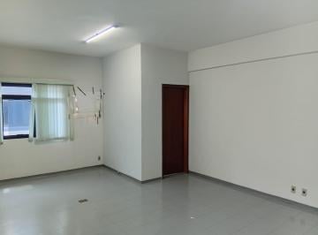 Comercial · 32m² · 1 Vaga · Sobreloja na Rua Augusto Tolle, 819 - Sobreloja - Sala 3 • 32 m²