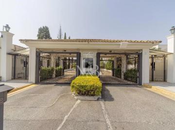 Casa · 281m² · 4 Quartos · 4 Vagas · Casa para venda e aluguel em Jardim Guadalajara de 281.00m² com 4 Quartos, 4 Suites e 4 Garagens