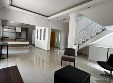 63f273e6-5dce-44c3-ac1b-e04cf2ffa89b · Casa no condomínio NOVA HIGIENÓPOLIS para venda com 3 quartos, sendo 1 suíte, 318m²