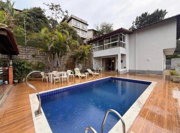 264653.jpg · Casa de rua com 4 quartos sendo 3 suítes + uma casa de hóspedes no bairro Panorama Teresópolis/RJ.