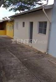 Casa · 60m² · 1 Quarto · 1 Vaga · Casa 1 Quarto Bela Vista Jundiaí: Praticidade e Serviços Próximos