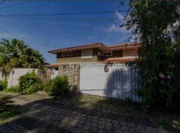 Casa · 561m² · 12 Quartos · 4 Vagas · Imóvel Comercial de Alto Padrão no B