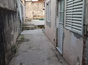 Casa en Venda de 3 quartos Jardim Jaú (Zona Leste) · Imóvel com muito espaço com potencial para oficina de costura fábricas.