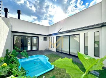 a48407f958ba6136aa59b1d6e0e5e8625540c12c · Casa com 3 Quartos, sendo 01 Suíte, à venda, 131,00m2 por R$ 950.000,00 - Claudete - Cascavel/PR