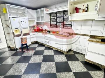 14374_1790096592642.jfif · CASA PARA LOCAÇÃO NO CENTRO DE CAMBORIÚ