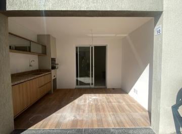 Foto 01 · Casa em condomínio à venda em Imbassai, Mata de São João-BA: 2 quartos, 2 suítes, 1 sala, 3 banheiro