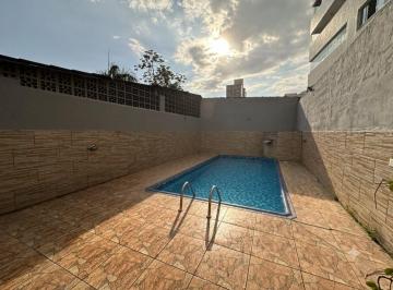 Foto 1 · Casa com Piscina na Aviação em Praia Grande/SP