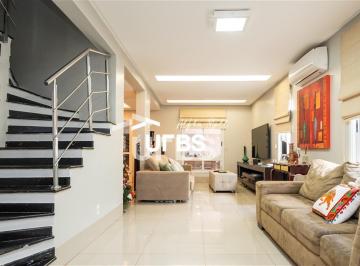 Casa · 135m² · 3 Quartos · 2 Vagas · Sobrado Housing Flamboyant