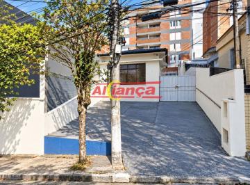 Comercial · 120m² · 7 Quartos · 7 Vagas · Casa Térrea Comercial com 5 Salas e Edícula - 7 Vagas no Centro de Guarulhos