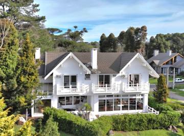 Casa · 500m² · 7 Quartos · 6 Vagas · Casa de três andares no Condomínio Gramado Golf Club