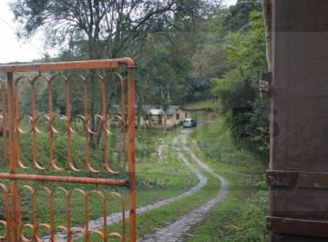 Rural · 6200m² · 2 Quartos · 1 Vaga · Chácara à venda no bairro Centro - Campina Grande do Sul/PR