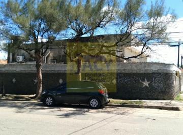 Casa · 180m² · 3 Quartos · 3 Vagas · Casa em Rio doce olinda com 3qts 1piscina 3vgs 2sts e Area gourmet