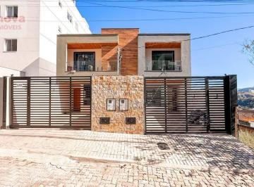 7e85f81c748dbae38543c22a3a68aca4cc6335d1 · Excelente Casa Nova com 3 qtos/suíte/2 vagas/acabamento premium, à venda por R$ 950.000 - Lourdes