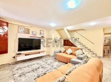 Casa · 369m² · 7 Quartos · 1 Vaga · VENDO AMPLA CASA NA AVENIDA GENERALISSIMO 7/4 REFORMADA (OPORTUNIDADE UNICA)