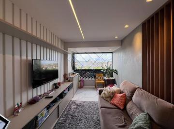 Compre Apartamento à venda em Casa Amarela, Recife: 2 quartos (1 suíte), 65m², móveis planejados, andar alto e lazer completo! Agende visita com Leicam Maciel Imoveis · Apartamento em Casa Amarela - Recife