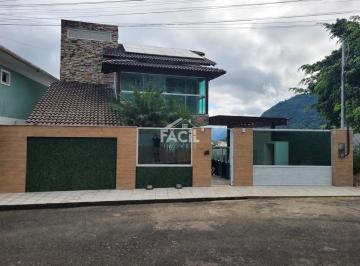 Casa · 260m² · 4 Quartos · 3 Vagas · Casa em Parque Alpina - Domingos Martins
