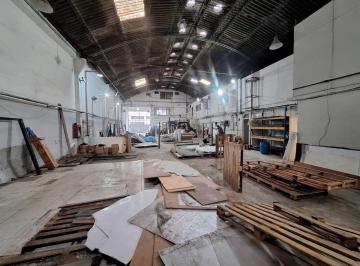 Comercial · 809m² · Galpão reformado em Bonsucesso / 809m², próximo da Av. Brasil