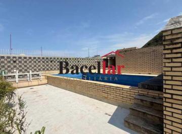 Apartamento · 180m² · 4 Quartos · 1 Vaga · Cobertura com 4 quartos e vaga em Copacabana