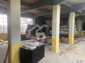 Casa · 500m² · 1 Vaga · Oportunidade Residencial no Bairro de Larenjeiras