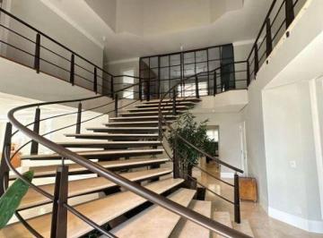 Casa · 560m² · 5 Quartos · Casa de Condomínio para venda em Aldeia Da Serra de 560.00m² com 5 Quartos e 5 Suites