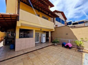 Casa · 430m² · 3 Quartos · 6 Vagas · Casa à venda.