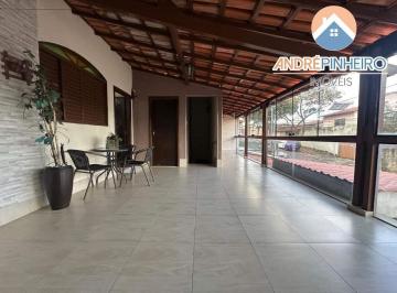 Casa · 137m² · 3 Quartos · 2 Vagas · Casa à Venda no Planalto – 3 Quartos, 1 Suíte, Quintal e 2 Vagas