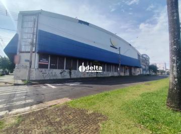 Comercial · 3960m² · Prédio comercial disponível para locação no bairro Santa Mônica em Uberlândia-MG
