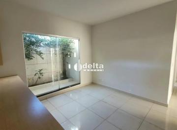 Casa · 250m² · 3 Quartos · 3 Vagas · Casa com 3 quartos disponível para venda no bairro Pacaembu em Uberlândia-MG