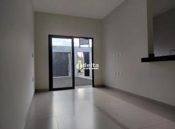 Casa · 125m² · 2 Quartos · 2 Vagas · Casa com 2 quartos sendo 1 disponível para venda no bairro Luizote de Freitas em Uberlândia-MG