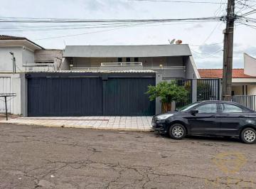 64f66df134a16657e8fb1006c4396ed4f2e9428c · Casa para locação e venda com 4 dormitórios no Petrópolis, Londrina/PR