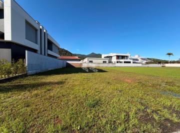 Terreno · 468m² · 4 Vagas · Terreno no Condomínio Caledônia