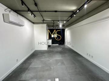 Comercial · 38m² · 1 Vaga · Imóvel Comercial em Lageadinho, Cotia/SP de 38m² para locação R$ 2.500,00/mes