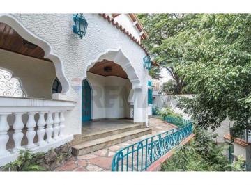 Casa · 330m² · 4 Quartos · 3 Vagas · Casa em Pacaembu, São Paulo/SP de 330m² 4 quartos para locação R$ 13.000,00/mes