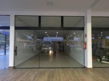 Comercial · 43m² · 2 Vagas · Loja em Parque São Jorge, Marília/SP de 43m² para locação R$ 2.500,00/mes