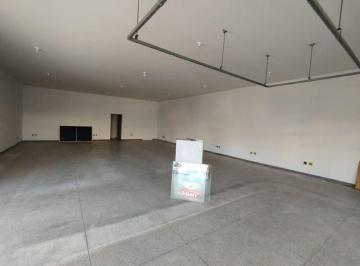 Comercial · 200m² · Salão em Centro, Suzano/SP de 200m² para locação R$ 5.500,00/mes