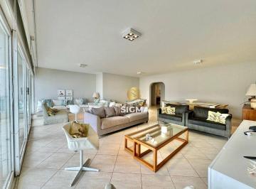Apartamento · 246m² · 4 Quartos · 2 Vagas · Apartamento em Morro do Maluf, Guarujá/SP de 246m² 4 quartos à venda por R$ 1.480.000,00